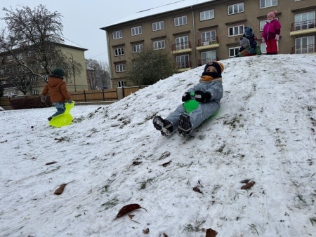 Užíváme si první sníh